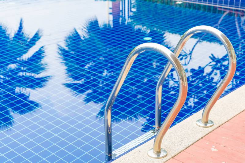 stairswimmingpoolbeautifulluxuryhotelpoolresort1min1jpg 63c13600c334b